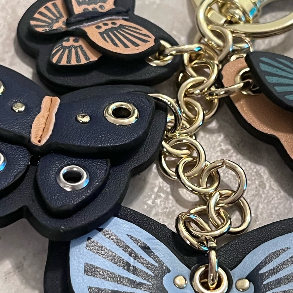 Butterfly Charm Keychain - Picture 9 of 10